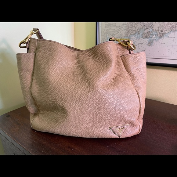 Prada Daino shoulder bag 100% authentic nude/camel - Picture 7 of 16